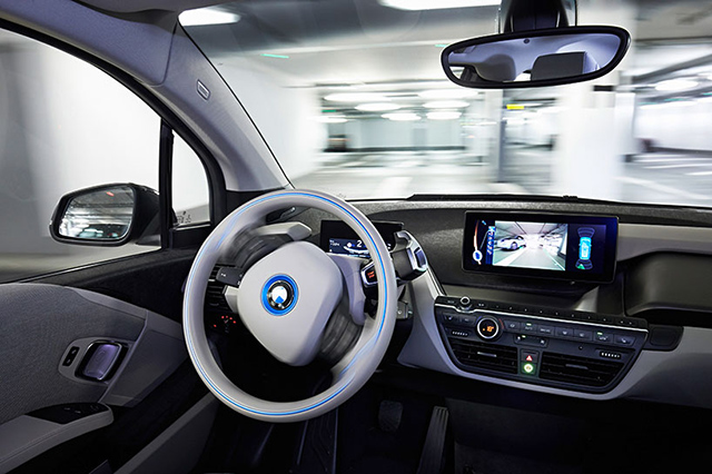 BMW можно будет припарковать при помощи "умных" часов (фото 2)