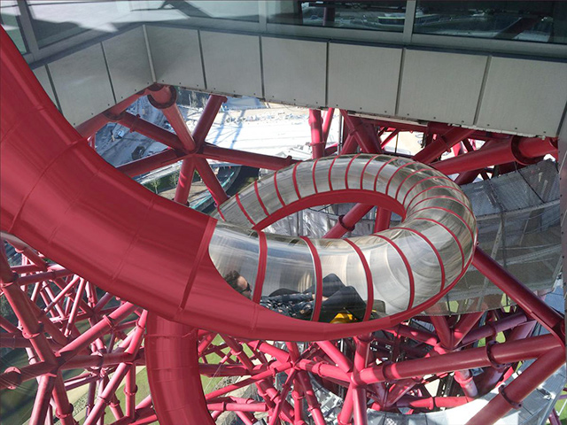Лондонцы пристроят к башне Аниша Капура гигантскую горку (фото 1)