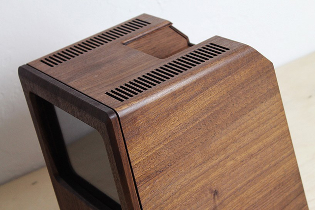 Сделай сам: шведский дизайнер "выпилил" деревянный Macintosh вручную (фото 2)