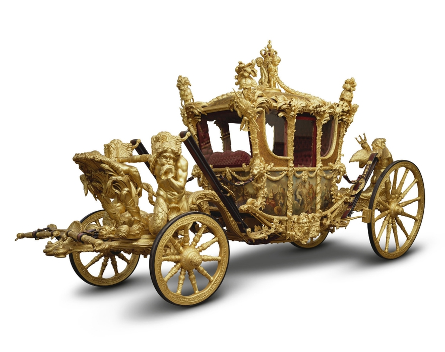 Выставка к юбилею коронации Елизаветы II (фото 3)