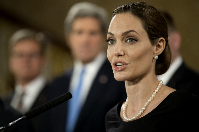 Анджелина Джоли высказалась о конфликте в Сирии (фото 1)