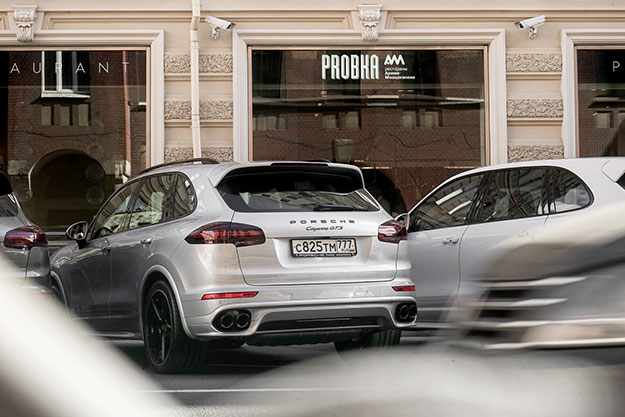 Выходные в Петербурге вместе с Porsche Cayenne (фото 6)