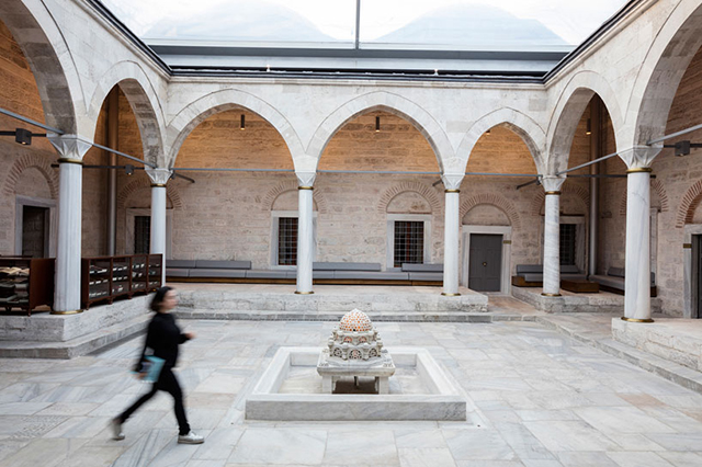 Большая реконструкция старейшей библиотеки Стамбула (фото 2)
