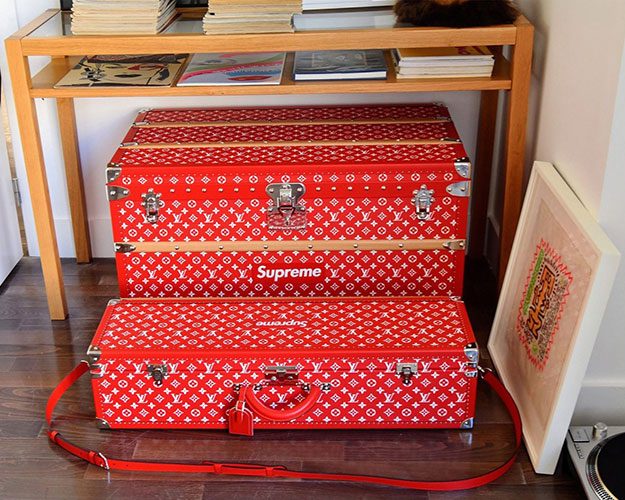 Названа цена чемодана из коллаборации Louis Vuitton Х Supreme (фото 1)
