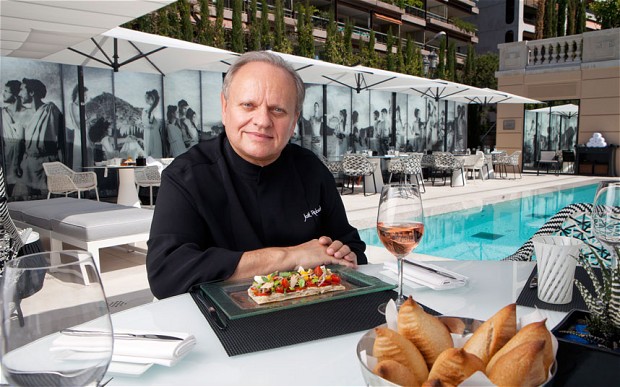 Карл Лагерфельд – дизайнер кафе Odyssey в Монако (фото 3)