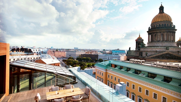 W St. Petersburg открывает летнюю террасу MixUp (фото 1)