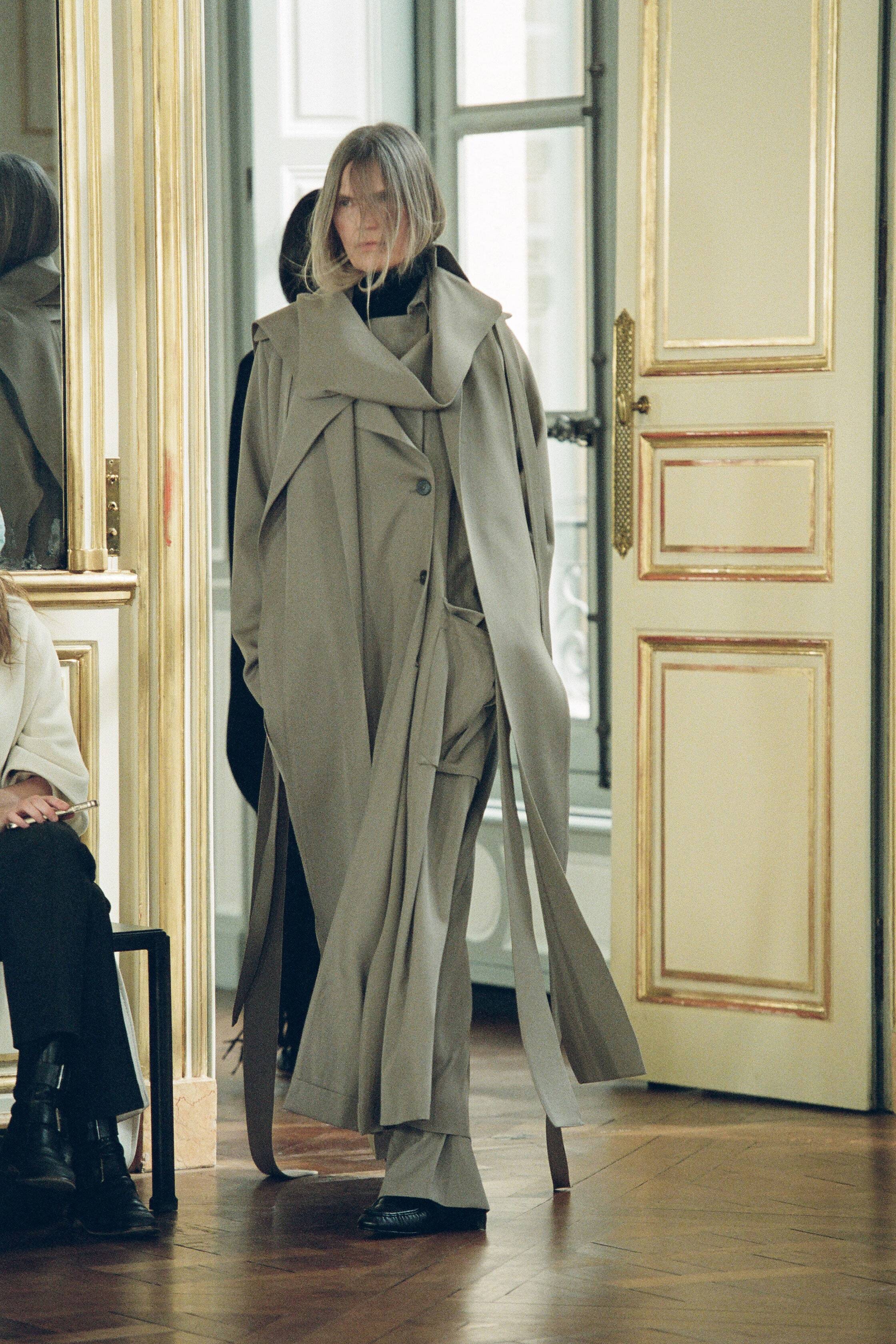 Самое красивое с Недели моды в Париже осень-зима 2022 (фото 10)