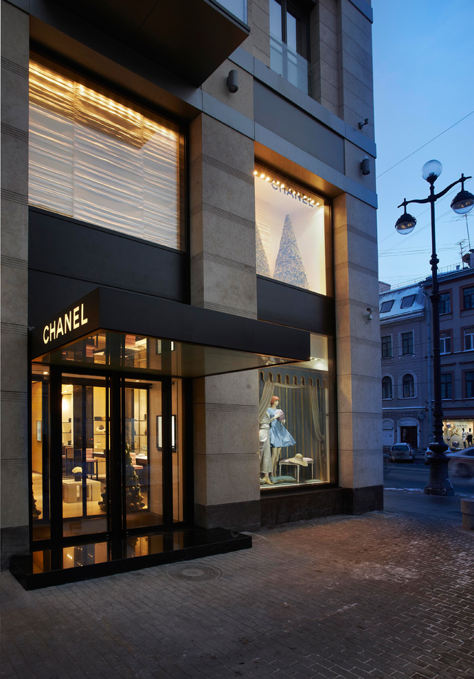 Первый бутик Chanel в Санкт-Петербурге (фото 7)