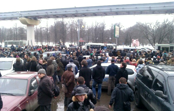 В Москве "похоронили" НТВ (фото 1)