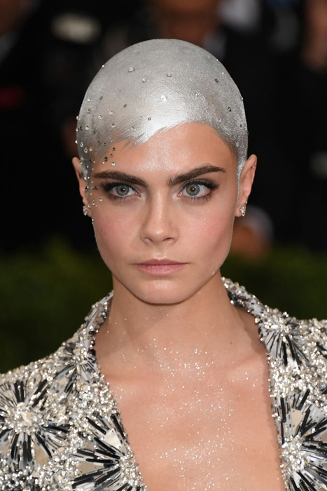 Met Gala 2017 Luchshie Pricheski Buro