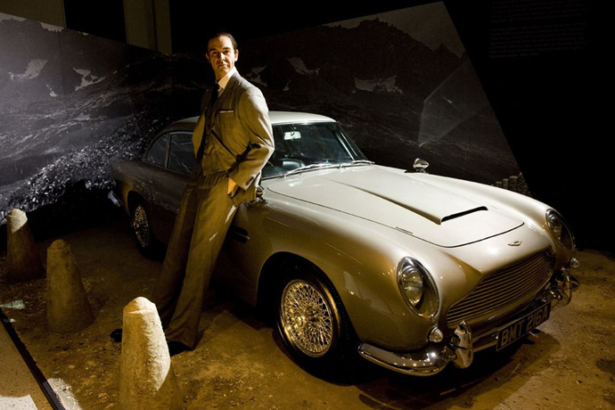 Designing 007 по случаю 50-летия Джеймса Бонда (фото 2)