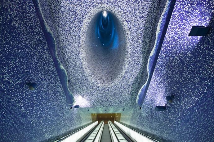 "Снежное" метро в Неаполе (фото 5)