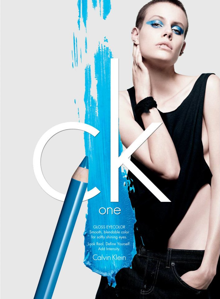 Реклама новой косметической линии CK One (фото 4)
