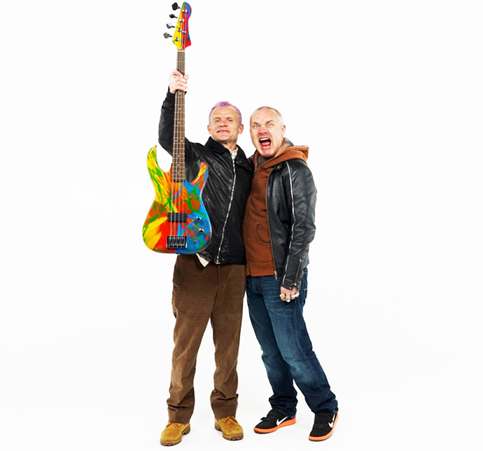Дэмиен Херст и Фли раскрасили гитары (фото 1)