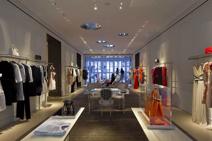 Самый большой в мире магазин Dior (фото 7)
