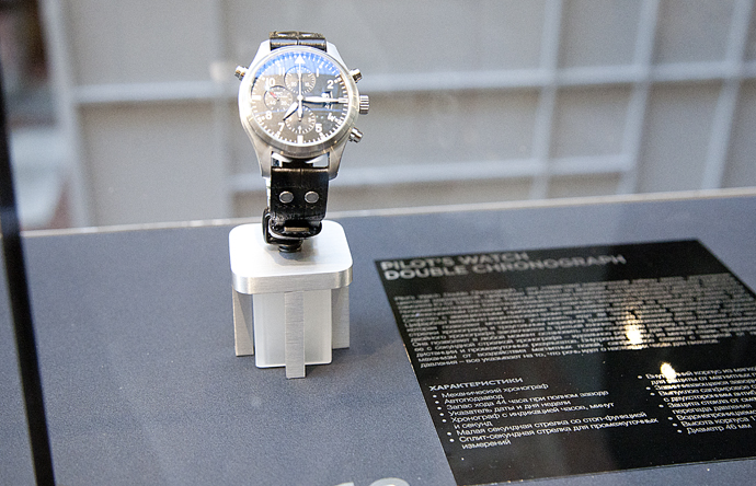 Выставка IWC Pilot's Watches в ГУМе (фото 13)