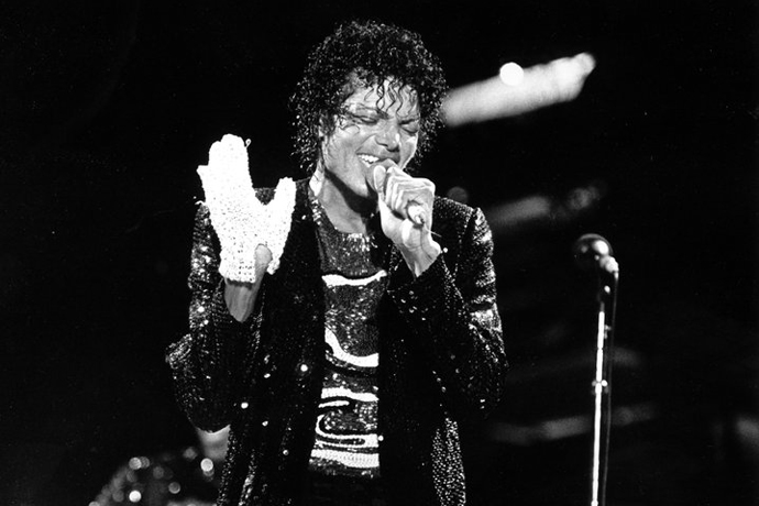Знаковые элементы образа Майкла Джексона (фото 1)