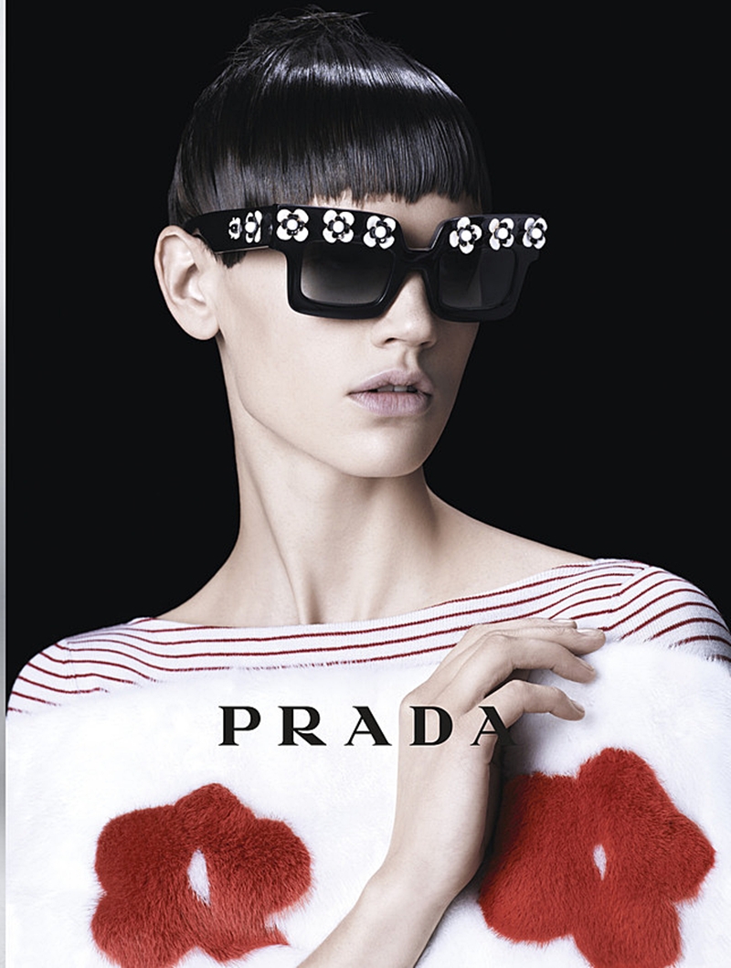 Весенне-летняя кампания Prada Eyewear (фото 8)