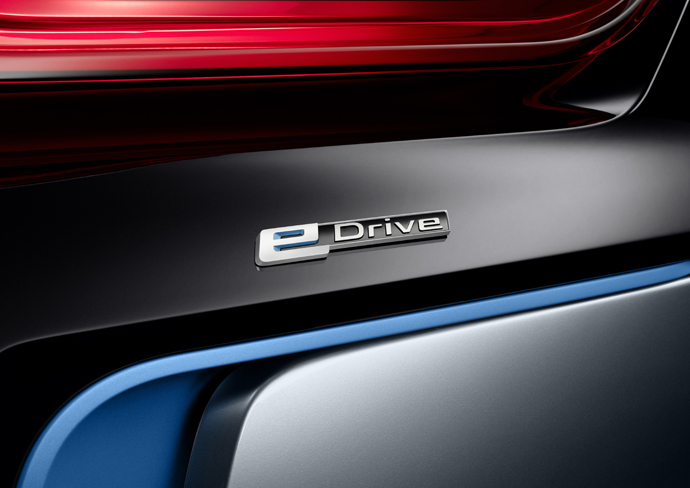 BMW i8 Concept Spyder (фото 9)