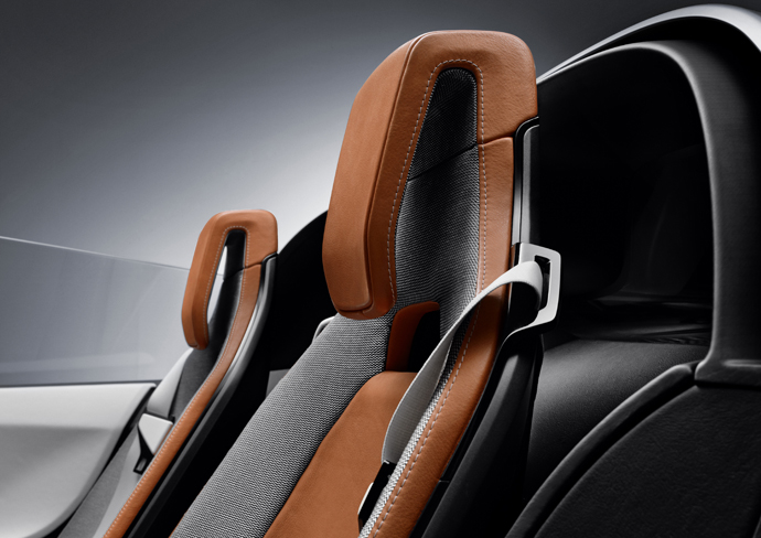 BMW i8 Concept Spyder (фото 11)