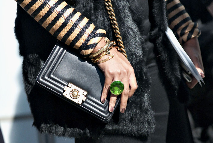 Любимая вещь Мирославы Дума и Блейк Лайвли: сумка Chanel Boy (фото 16)