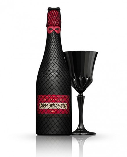 Дизайн шампанского от Jean Paul Gaultier (фото 1)