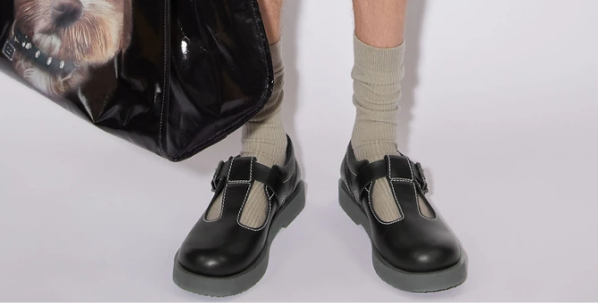 Acne Studios выпустил туфли Mary Jane для мужчин