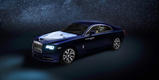Rolls-Royce представил уникальный автомобиль, вдохновленный видом Земли из космоса