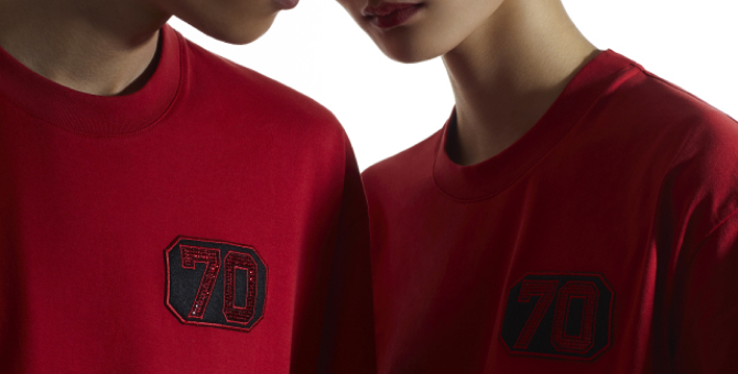 Givenchy выпустил футболки в честь 70-летия Китайской Народной Республики