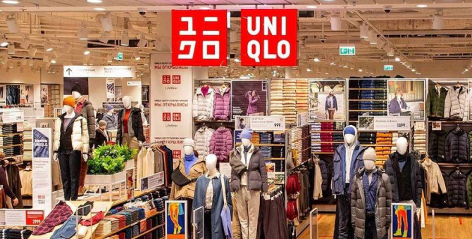 Магазины Uniqlo временно прекратят работу в России
