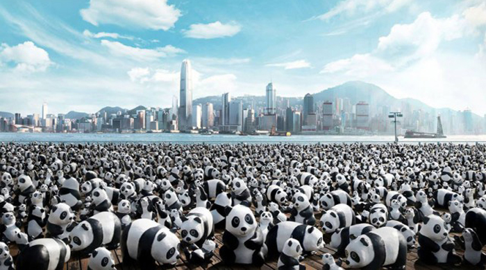 1600 панд заполонили улицы Гонконга