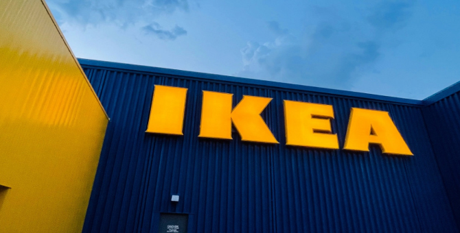 IKEA приостановила оформление заказов на прощальной распродаже