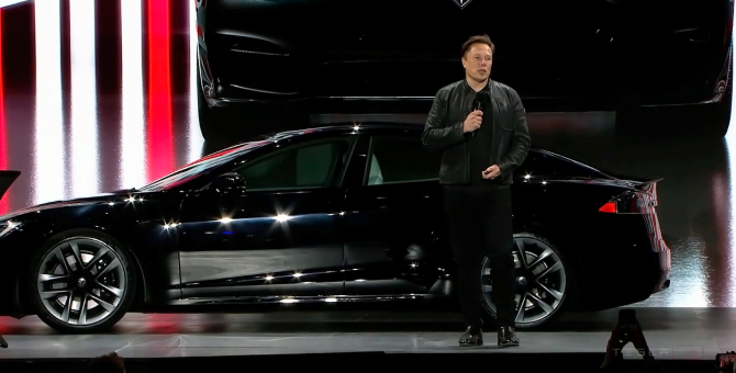 Илон Маск презентовал самую быструю модель Tesla