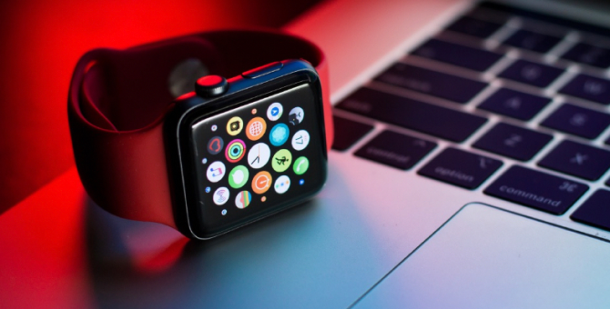 Apple разрабатывает Apple Watch Ultra с увеличенным дисплеем