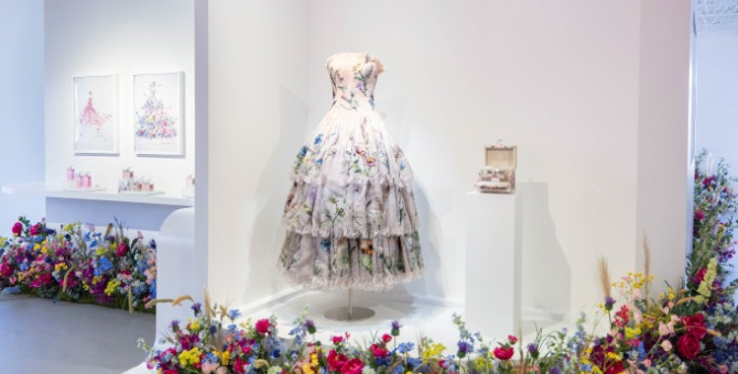 В Лос-Анджелесе открылся цветочный поп-ап Miss Dior