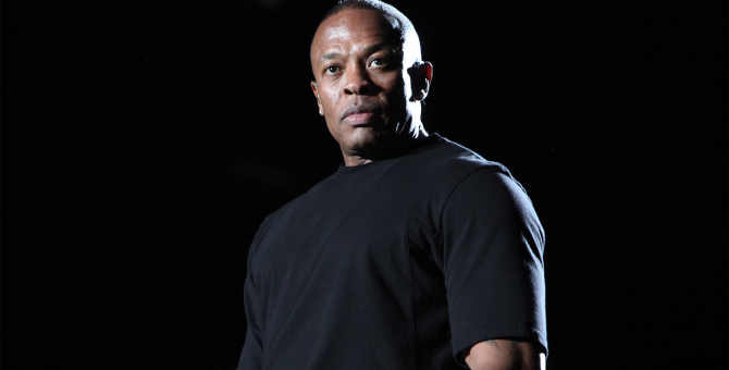 Рэпер Dr. Dre получил звезду на Аллее Славы