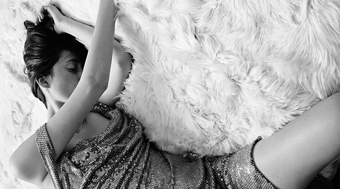 Хелена Северин в объективе Эди Слимана для новой рекламной кампании Saint Laurent