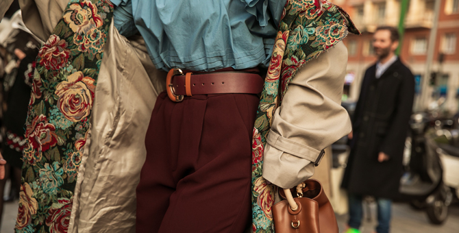 Гобелен и tie-dye: что носят на Неделе моды в Милане