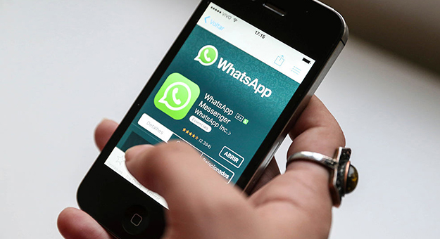 В WhatsApp появилась возможность отправлять сообщения и звонить с помощью Siri