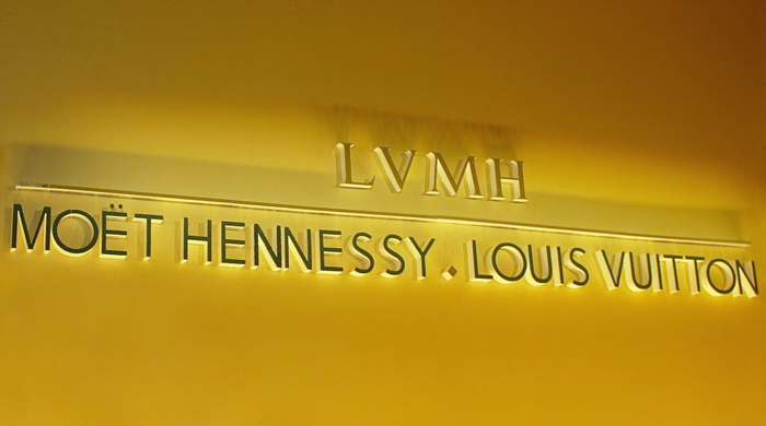LVMH инвестируют в онлайн-аукцион