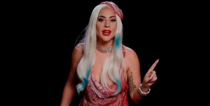 Леди Гага показала эволюцию своих костюмов в политическом видео