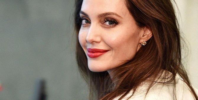 Анджелина Джоли стала приглашенным редактором журнала Time