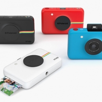 На печать: Polaroid создал камеру с мини-принтером