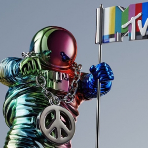 Джереми Скотт придумал новый дизайн статуэтки MTV Video Music Awards