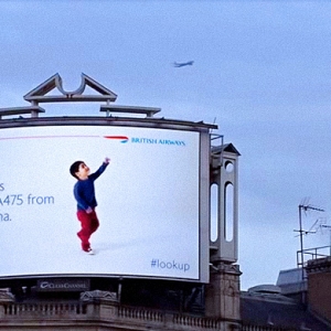 \"Живые\" билборды от British Airways