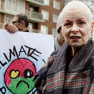 Вивьен Вествуд возглавила протестное шествие в Лондоне