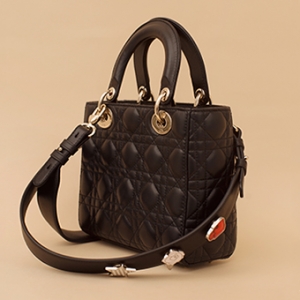 Выбор Buro 24/7: сумка Lady Dior