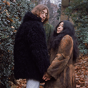 В России впервые покажут фотоисторию любви Джона Леннона и Йоко Оно