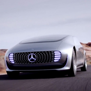 Mercedes-Benz показали автомобиль-беспилотник