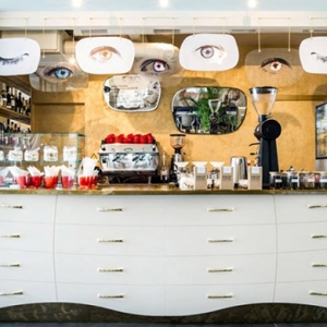 В Латвии открылось кафе, посвященное Сальвадору Дали